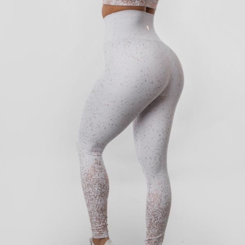 BuffBunny leggings - New